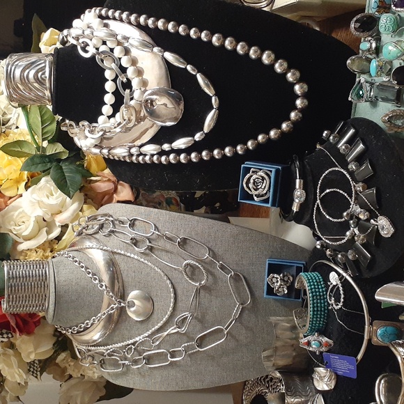 LIVE NOTIFICATION JEWELRY SHOW  TONIGHT @ 8:30 ET COME N LOOK - Picture 1 of 10